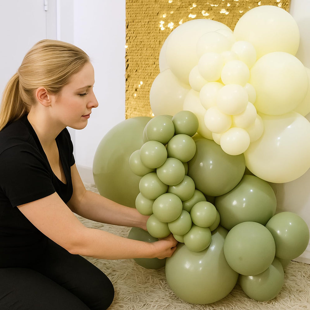 Eaasty clear elastic bands are easy to stretch for quick decorating tweaks.