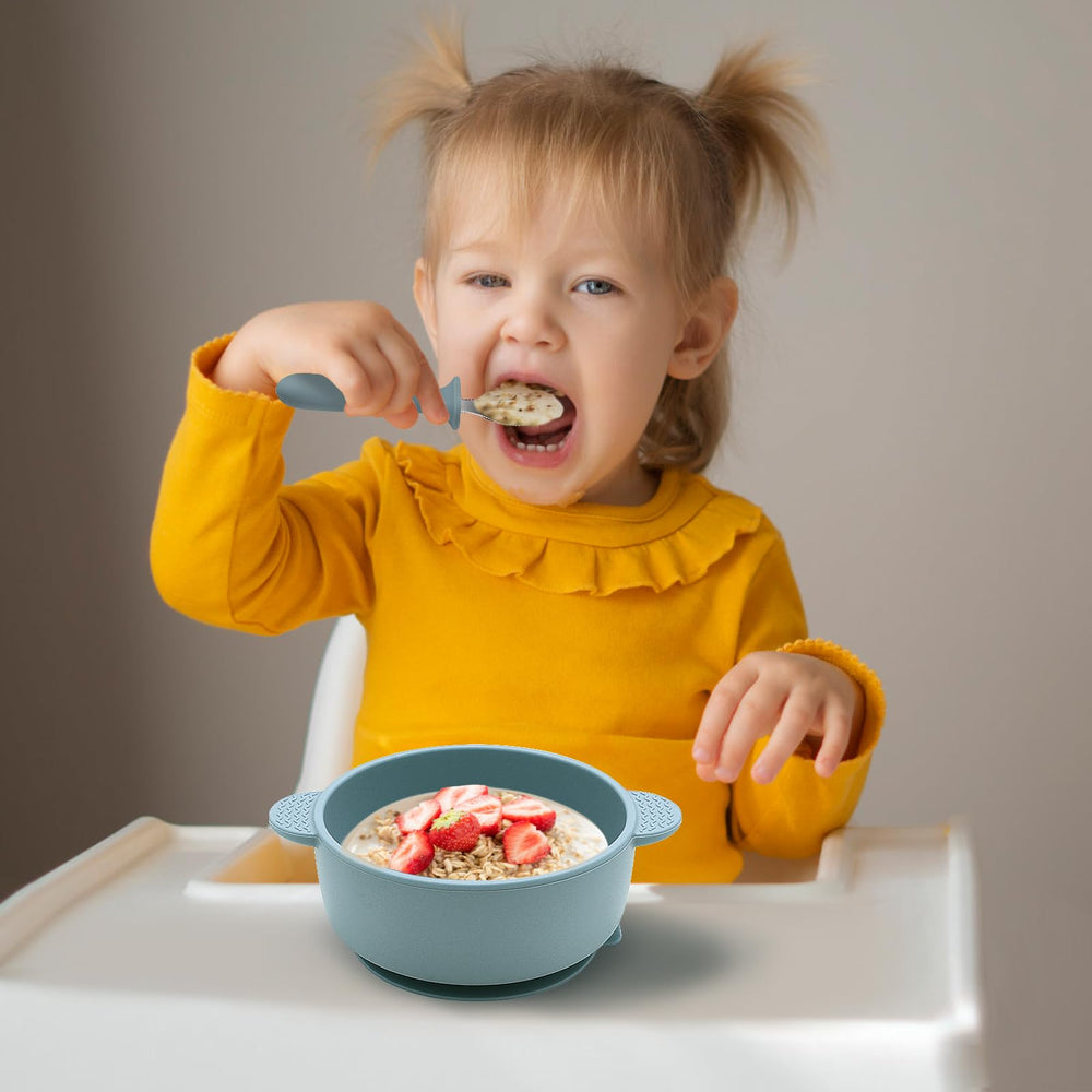 Eascrozn spill-proof rim reduces spills at mealtime.