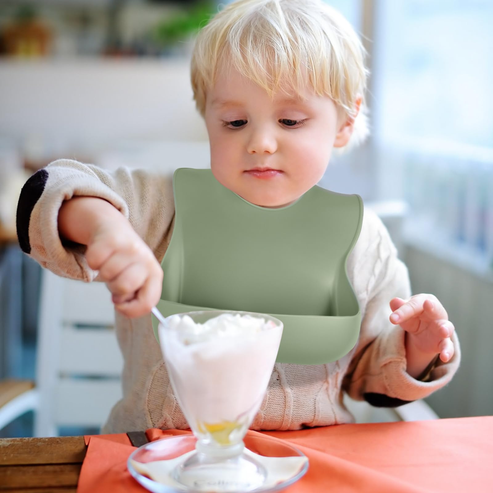 Eascrozn set in multiple colors for family use
