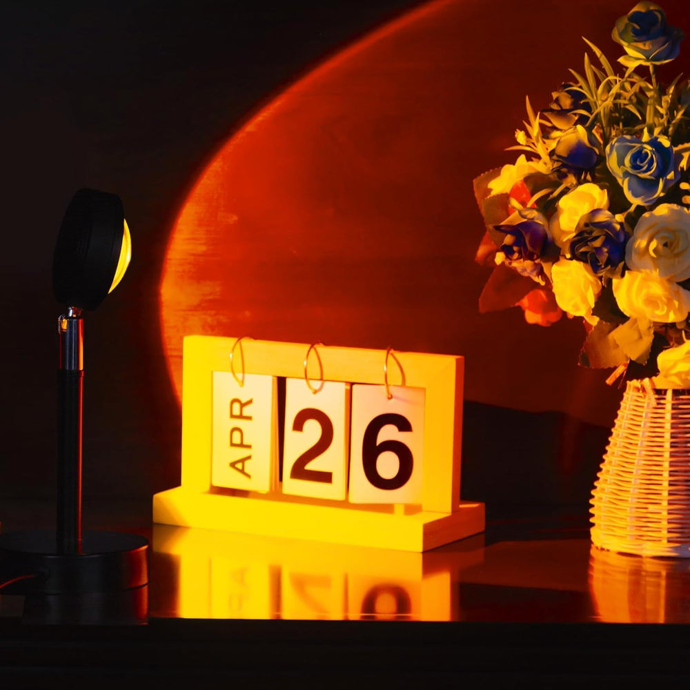 Gift idea: EaseKing Sunset Lamp for decor lovers and creators.