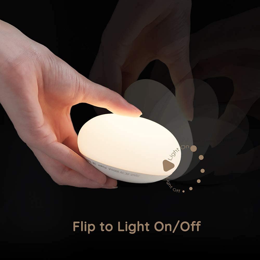 EASZZZ night light dimming control shows subtle brightness levels.