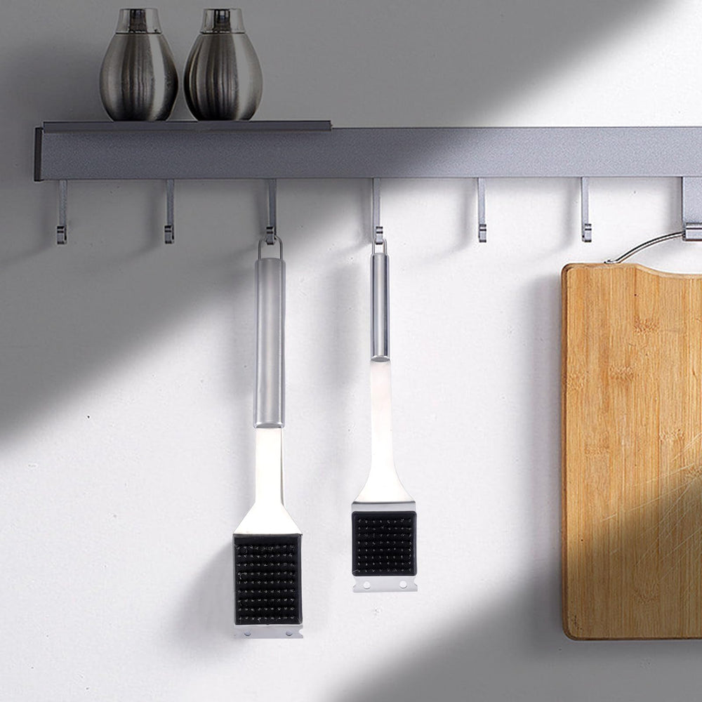 Edgnb full-metal ergonomic handle offers a comfortable grip during cleaning
