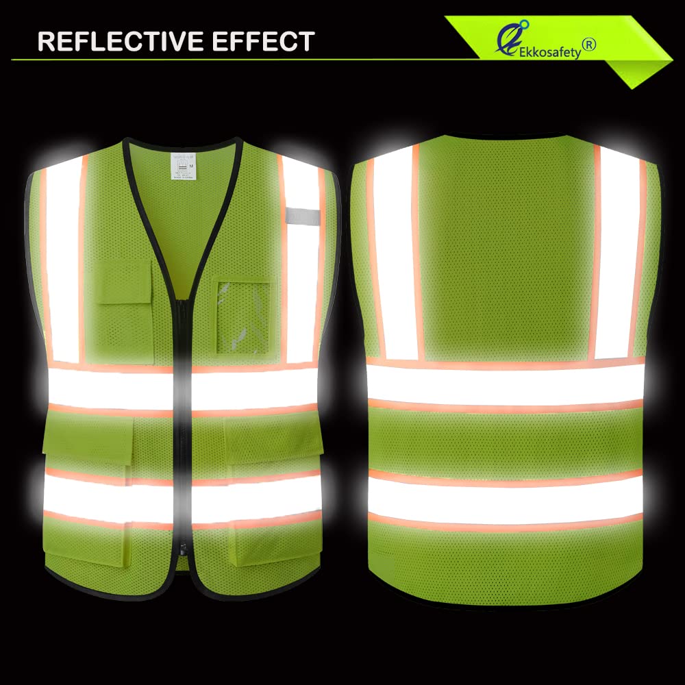 Clear ID badge window pocket for easy identification