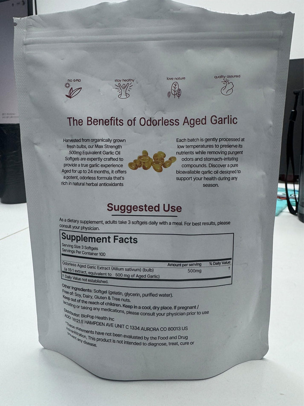 ELARE odorless garlic softgels close-up for smooth daily use