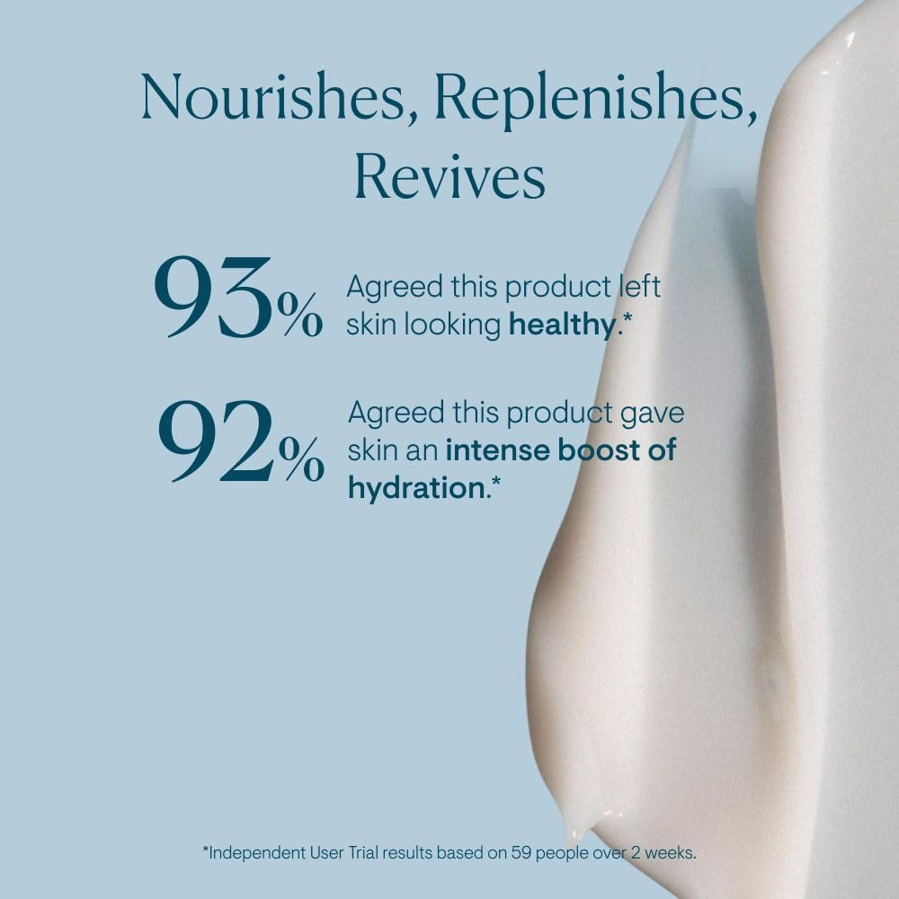 ELEMIS Superfood Midnight Facial camu-camu ingredient close-up highlights vitamin C benefits.