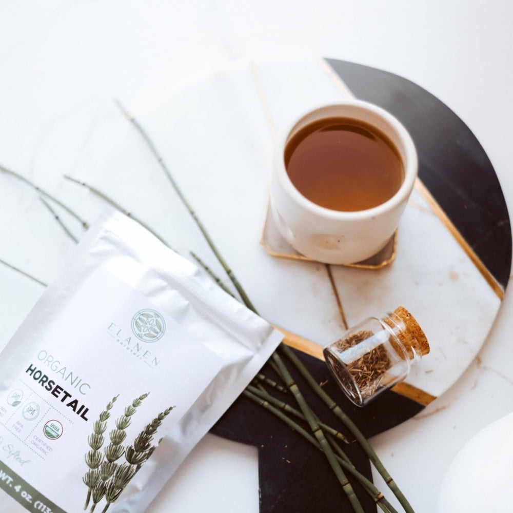 Elanen Naturals resealable packaging keeps herbs fresh between uses.