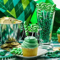 EORA lollipop cake-decorations enhance desserts with color and sweetness.