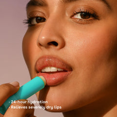 eos Shea-complex nourishes lips and supports an improved barrier.