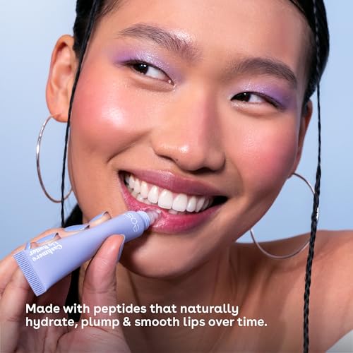 Swatch of EOS Vanilla Cashmere Lip Butter with a creamy matte finish