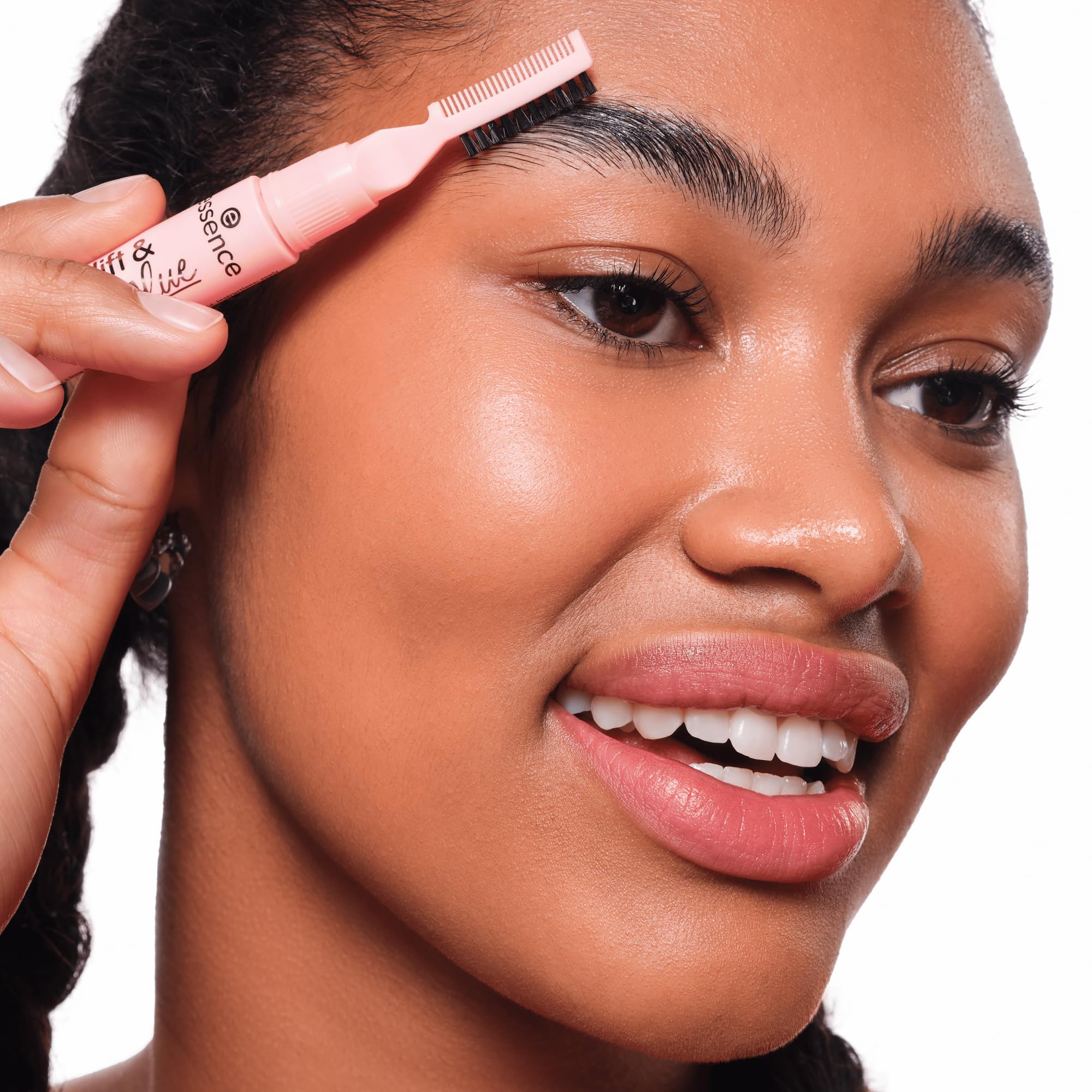 essence Brow Lift Glue satin-finish result for a polished look.