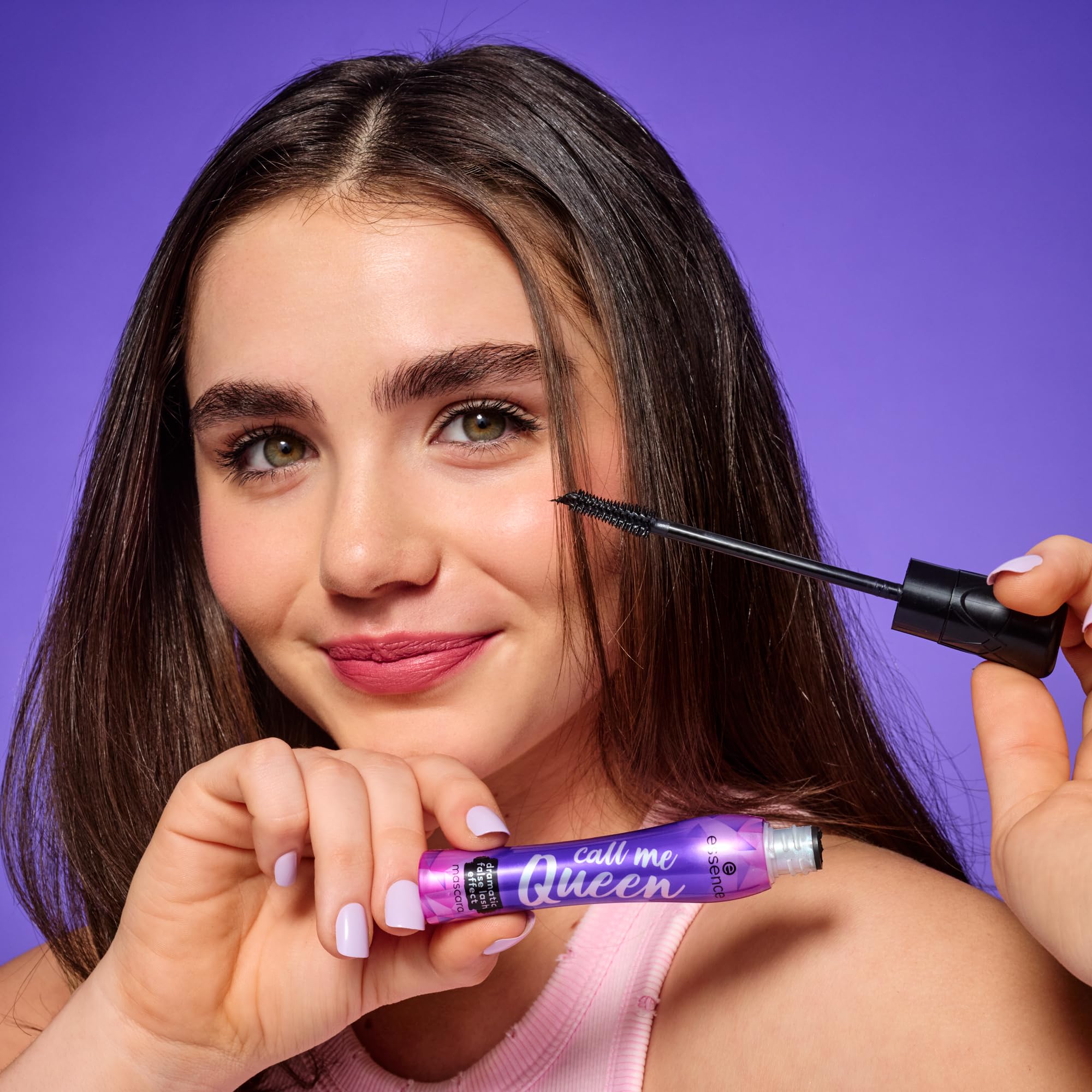 Elegant packaging of essence Call Me Queen Mascara