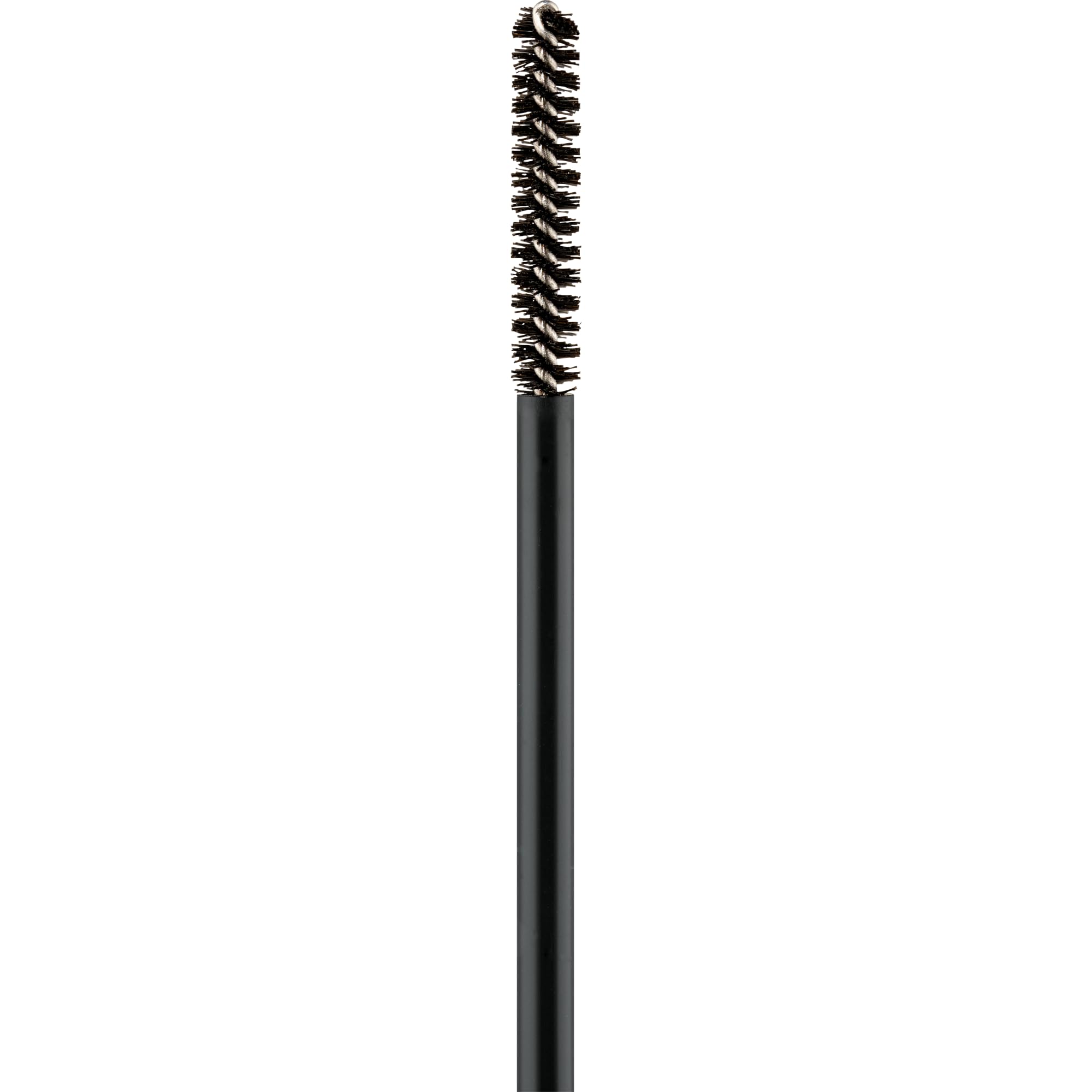 essence Lash Princess Slim Brush closeup on lashes with lifted curl