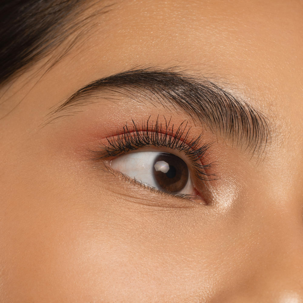 essence Lash Princess Slim Brush waterproof formula resisting daily wear