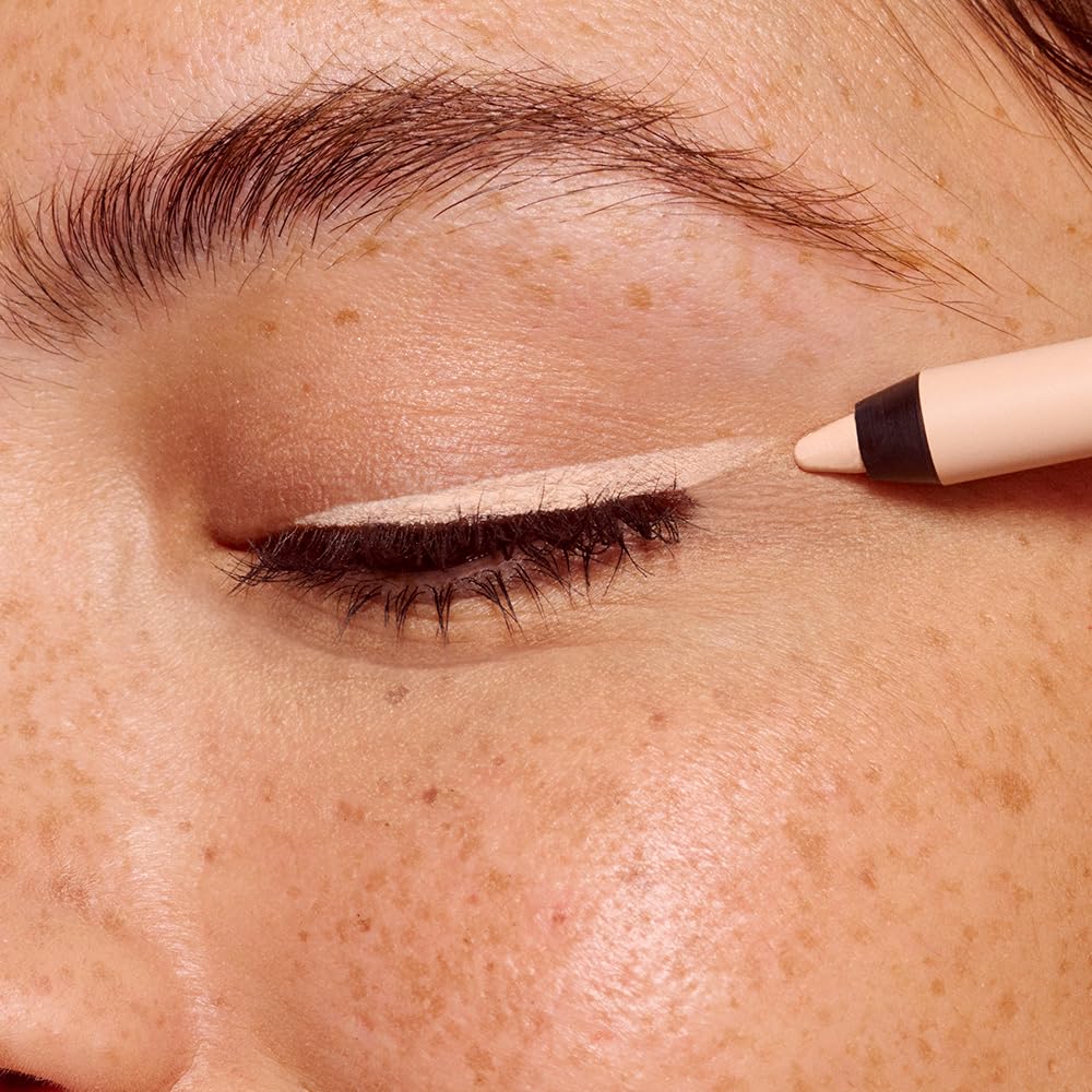 essence Stay and Play Gel Eyeliner waterproof formula resists smudging throughout the day.