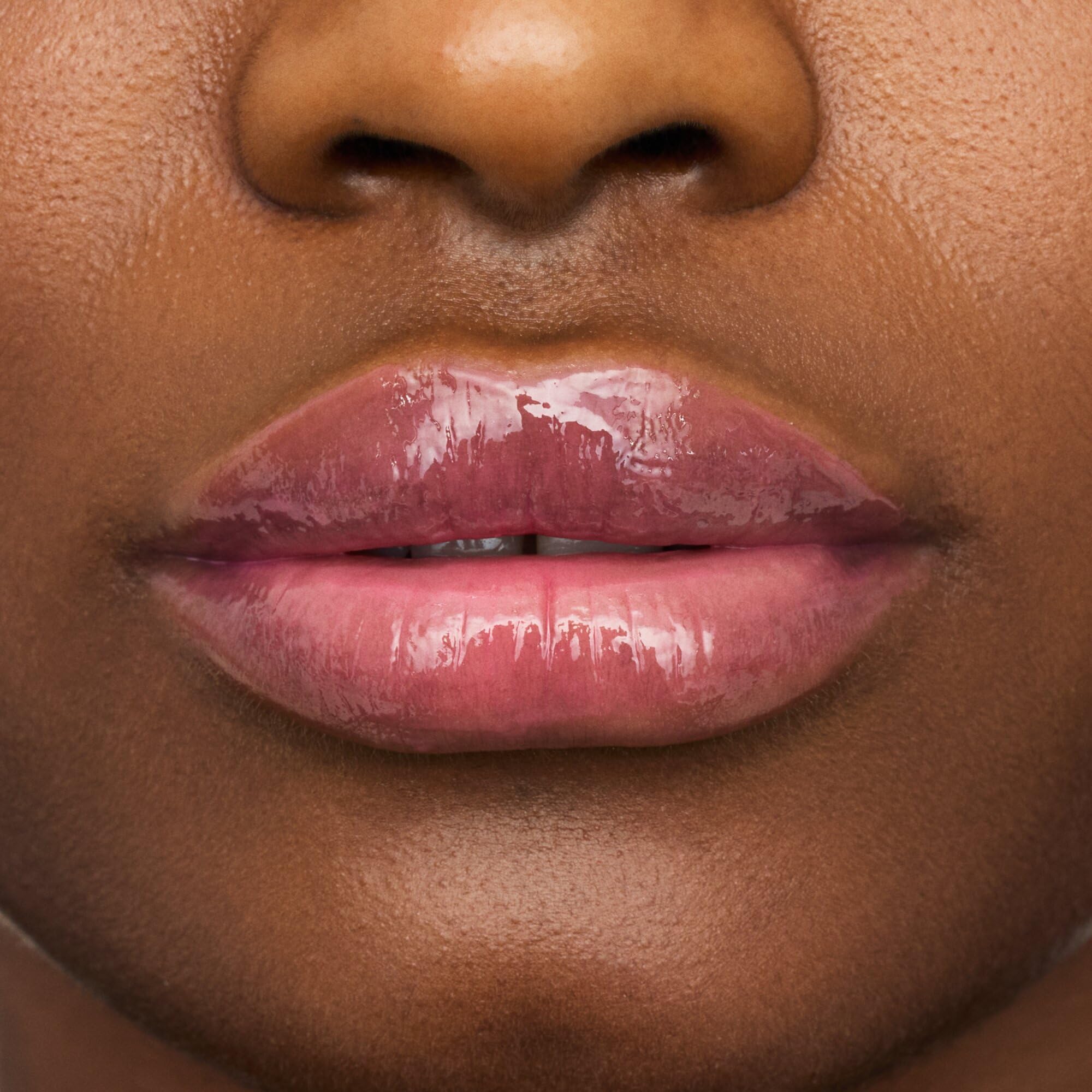 essence Super Peptide Glossy Lip Treatment packaging highlighting vegan and cruelty-free credentials