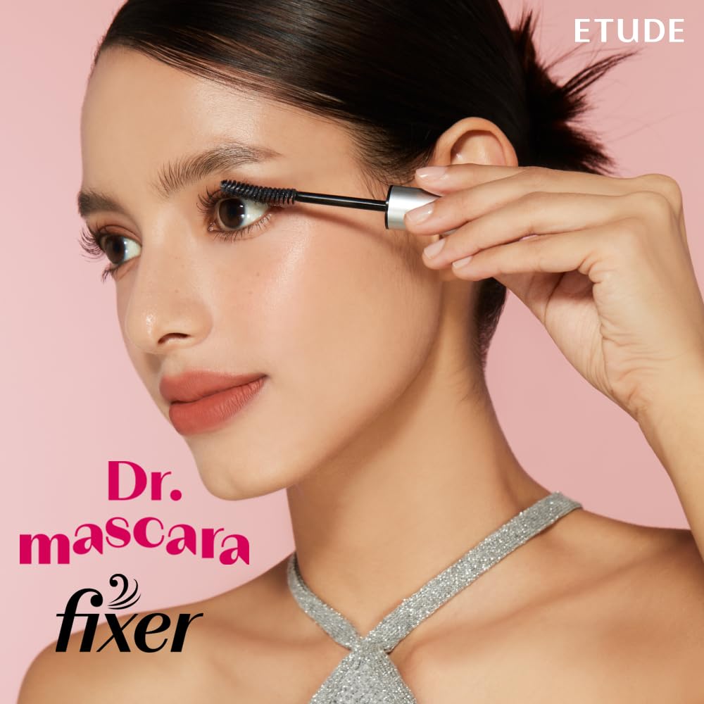 ETUDE Dr. Mascara Fixer brush applicator applying a lightweight wax