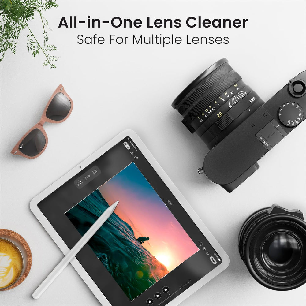 EVEO glass cleaning kit open, ready for a fast eyewear refresh.