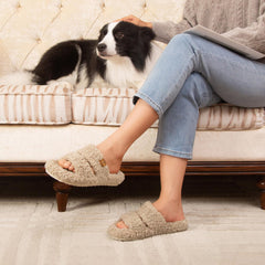 EverFoams memory-foam interior close-up showing cushion support for relaxed feet.