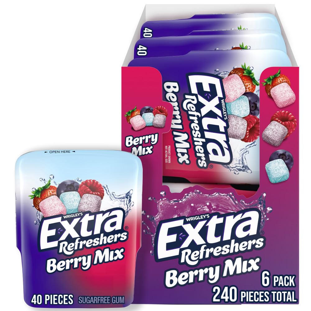 Extra Gum Berry Mix bottle for long-lasting freshness on the go.