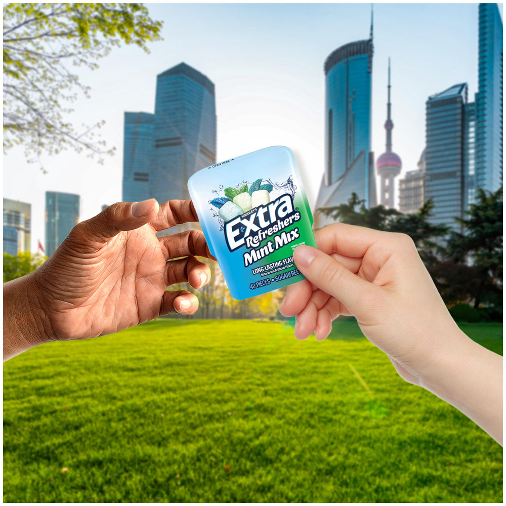 Extra Refreshers Mint Mix Gum display, ideal for office drawers and study sessions.