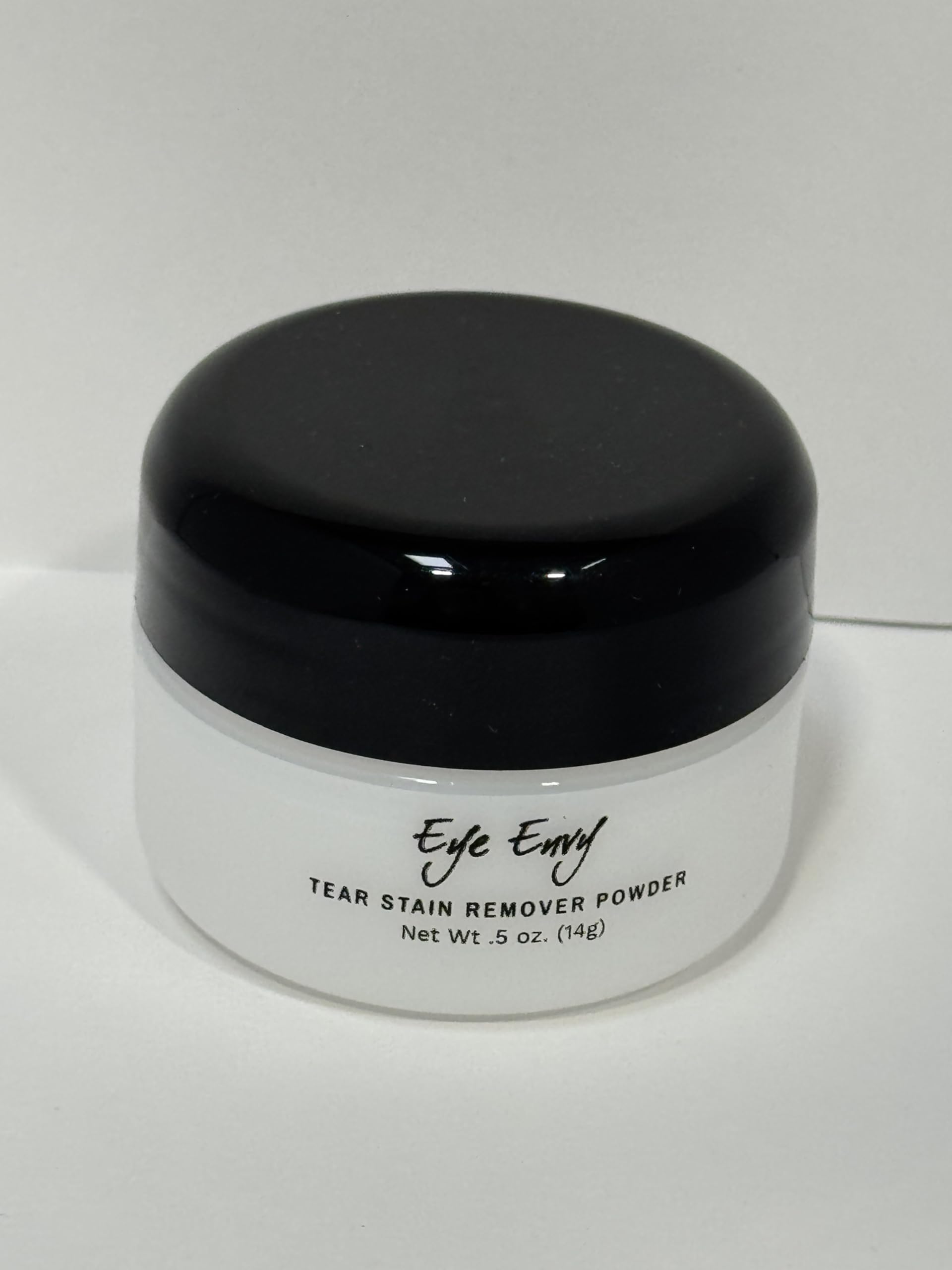 Eye Envy ProPowder applicator brush enabling easy, precise powder application.