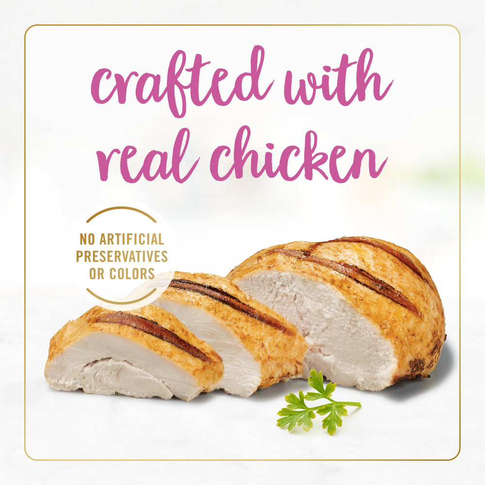 Label shows ingredients and vitamins in Fancy Feast Gravy Lovers Chicken Feast Pate