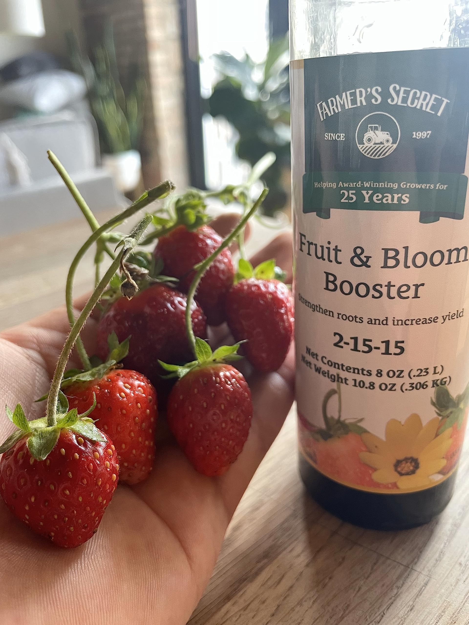 Farmer's Secret garden-success tomato-raspberry image suggests thriving yields across crops.