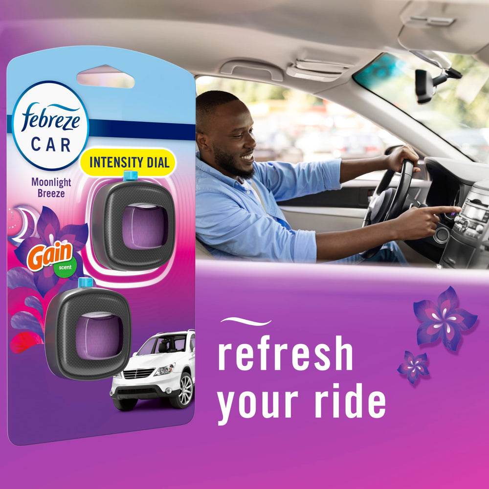 Febreze Moonlight Breeze diffusion fills the cabin with a gentle scent.