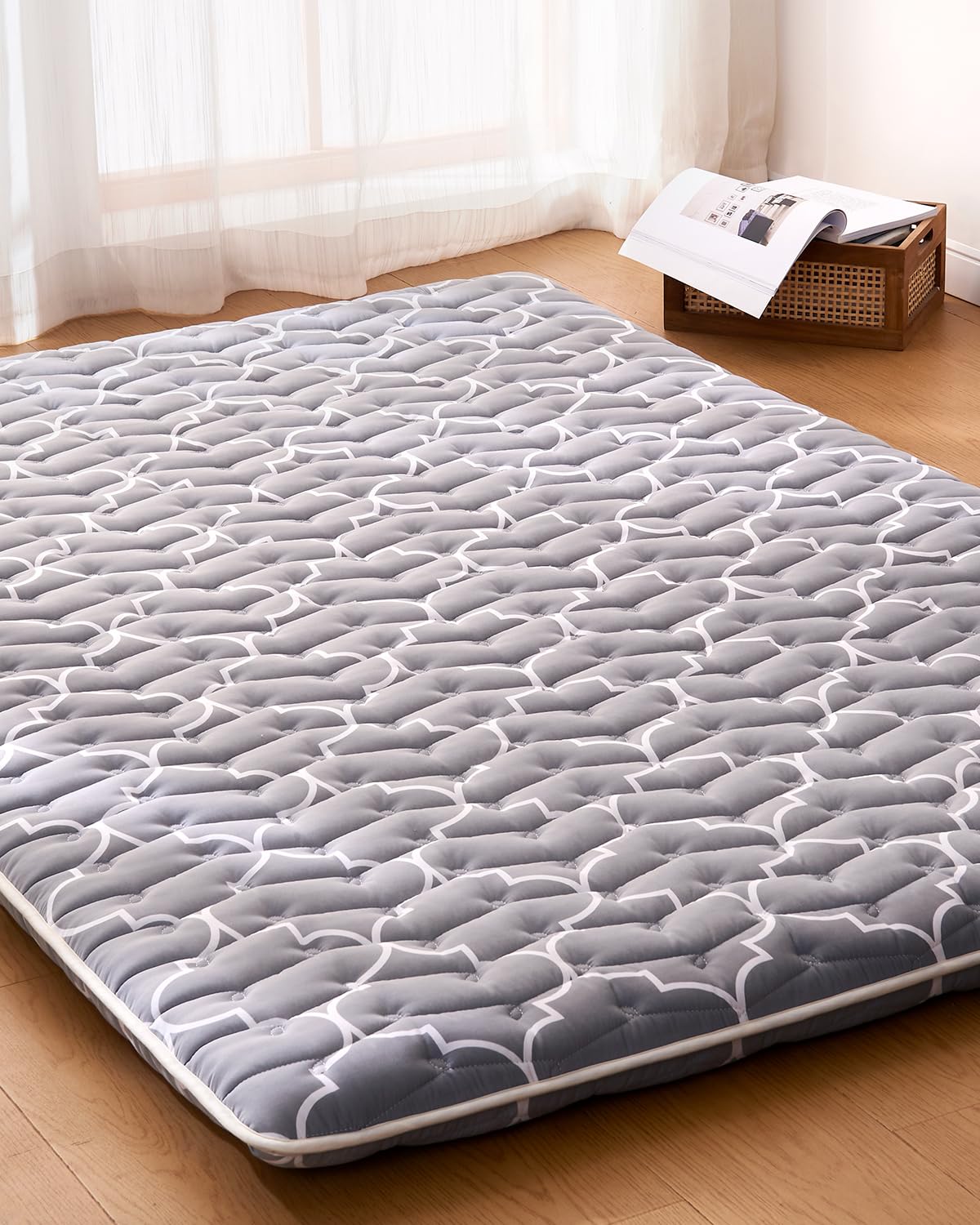 Feisaibaoly 6th Gen futon top view highlighting extra-thick 9-layer design for comfort