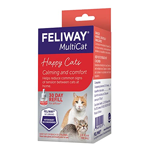 FELIWAY MultiCat diffuser plugged in to diffuse calming signals in the room
