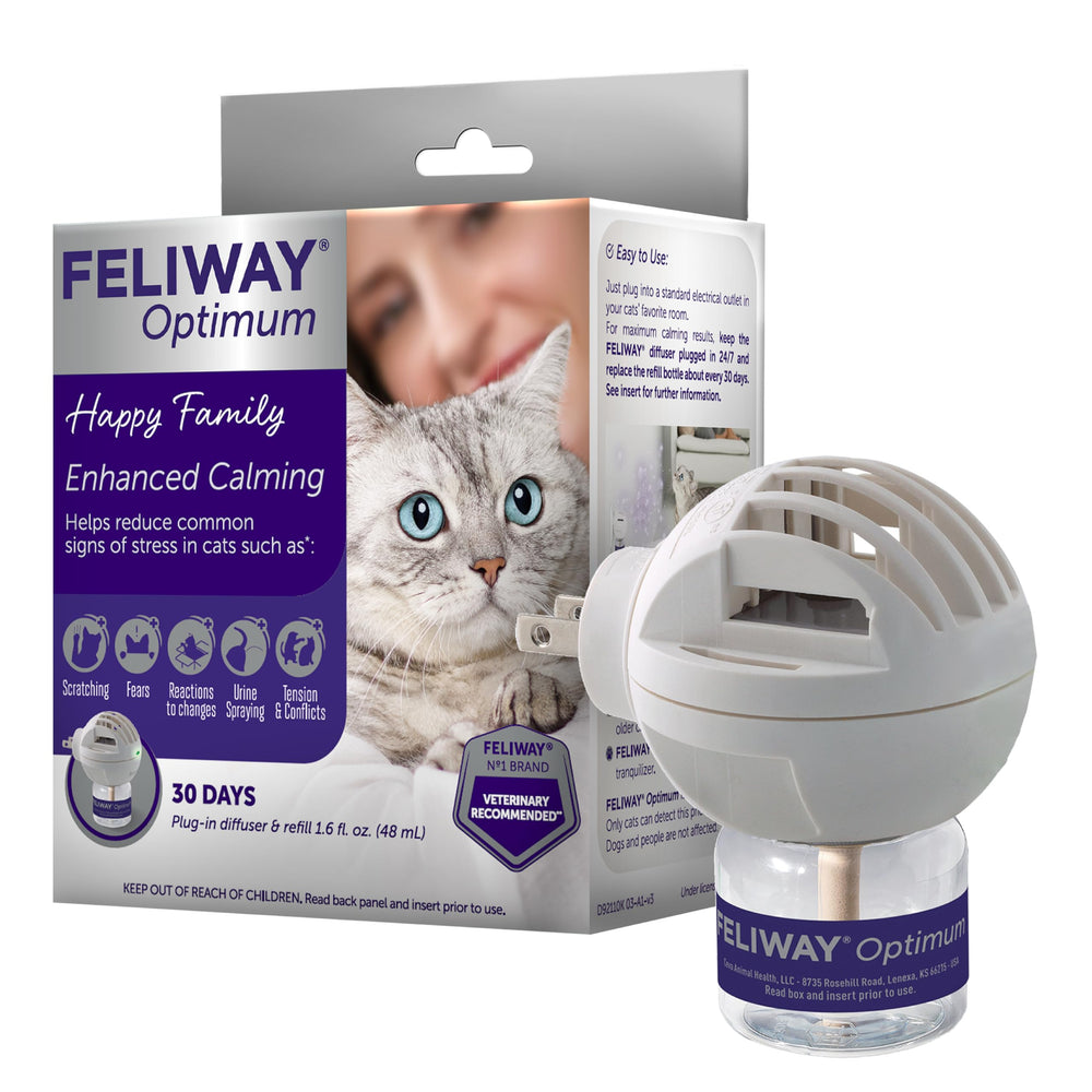 Feliway Optimum plug-in diffuser in outlet promotes daily cat calm