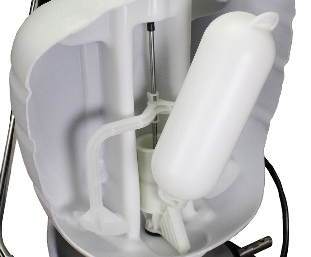 Field King internal no-leak pump keeps liquids away from your back.