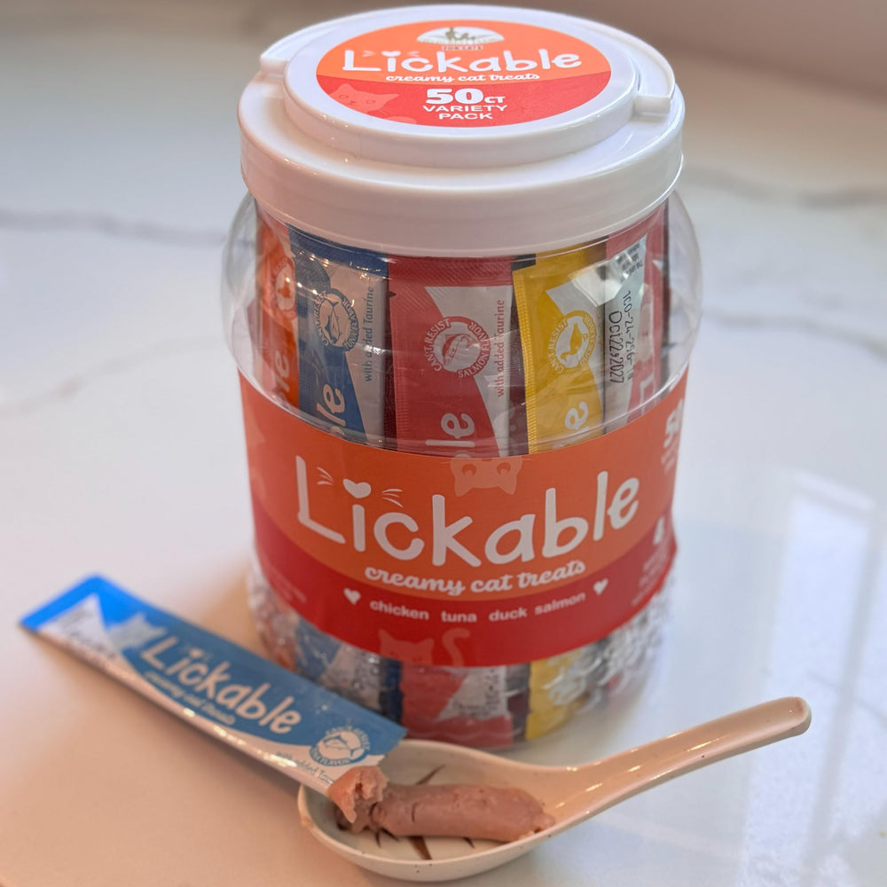 Fieldcrest Farms grain-free taurine-enriched lickable treat; supports balanced nutrition.