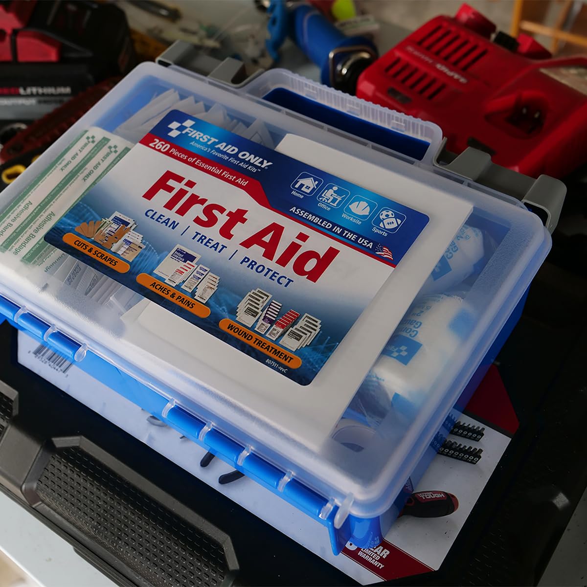 First Aid Only 91248 ergonomic handle design enables easy transport