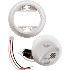First Alert CO5120BN tamper-resistant mounting bracket secures the unit.
