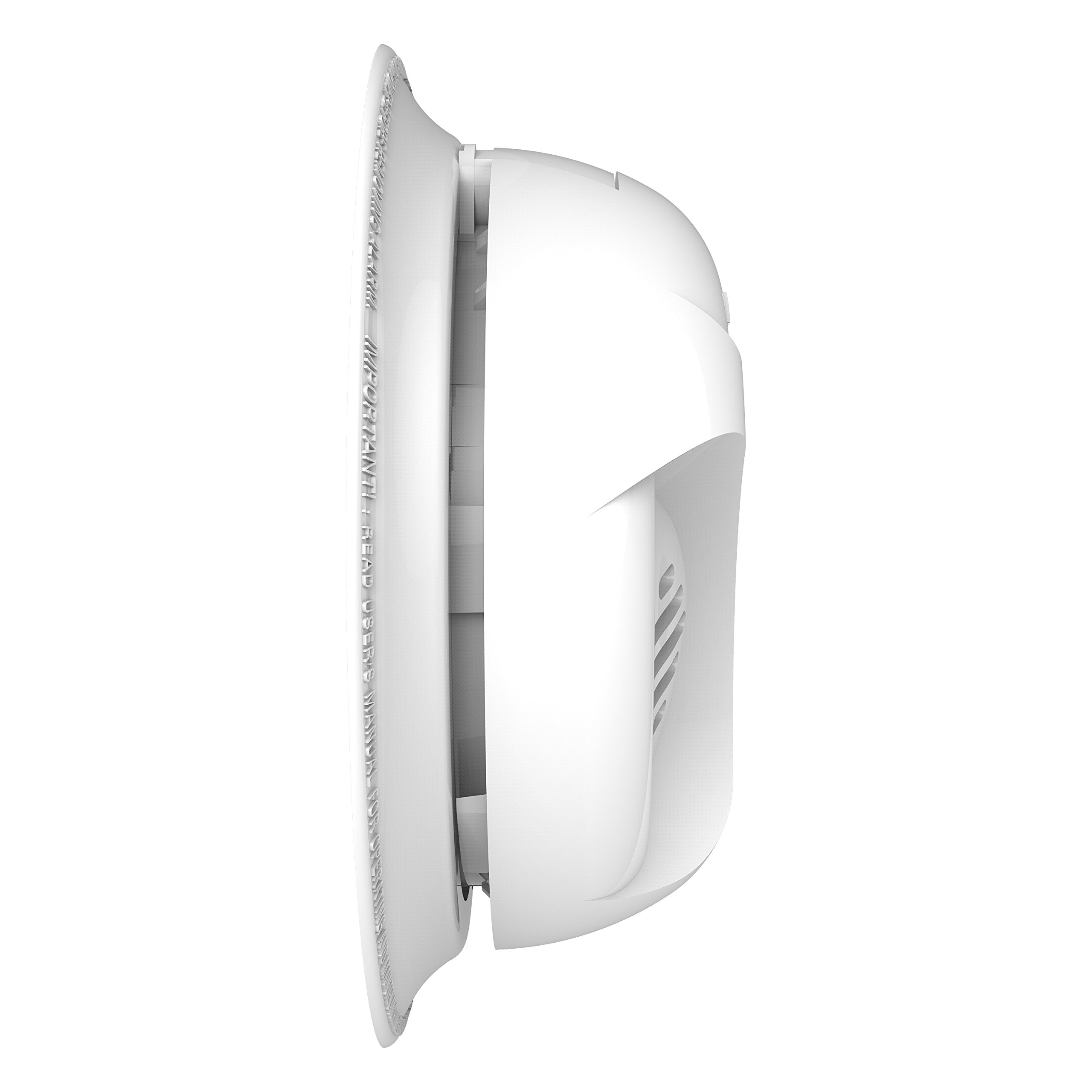 First Alert HD6135FB 85-decibel horn ensures audible alerts throughout the home.
