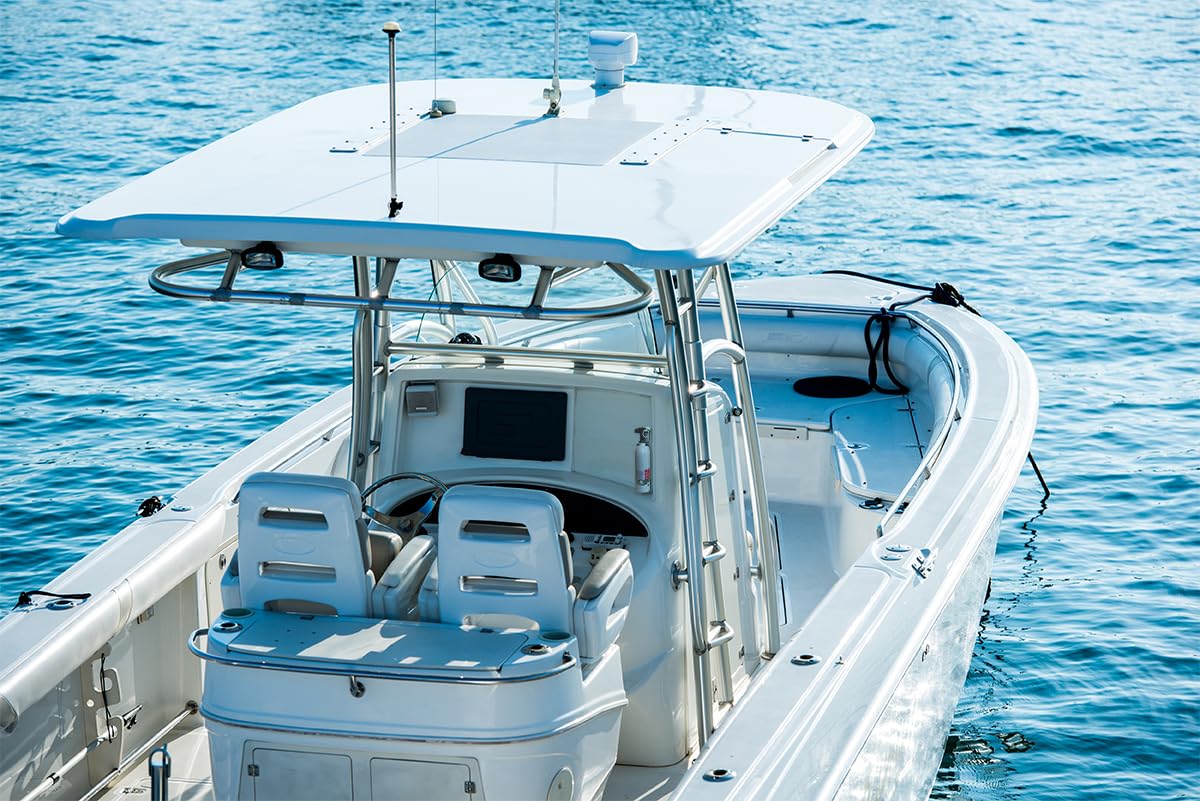 First Alert Marine1 corrosion-resistant gauge reads clearly.