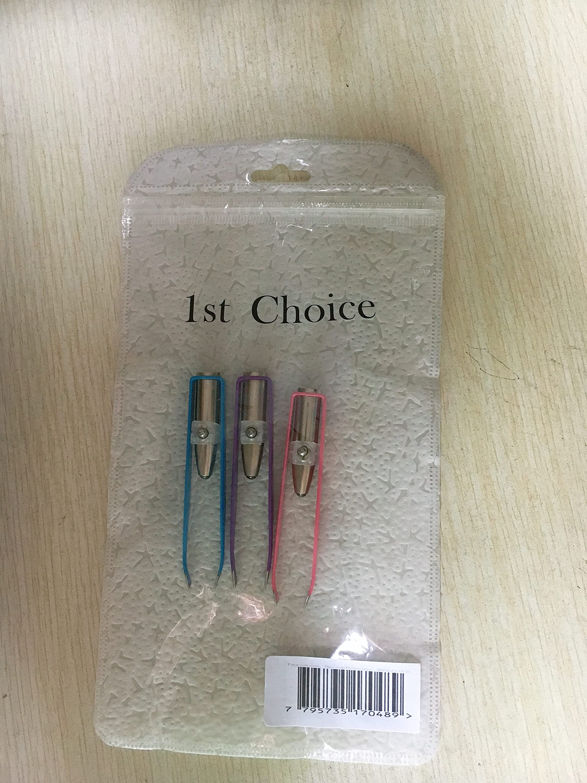First Choice compact portable-tweezer-case fits in bag for on-the-go grooming.
