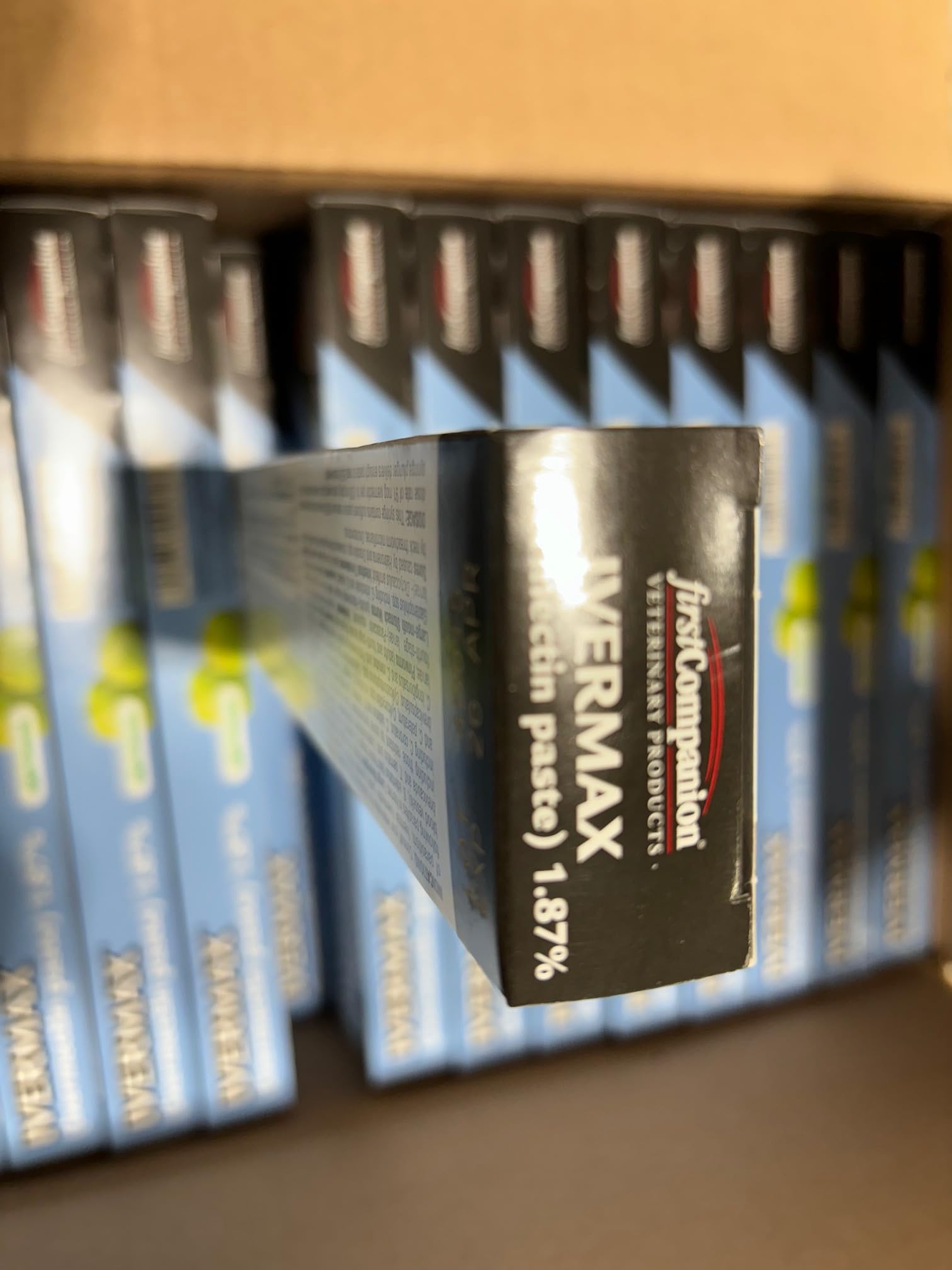 First Companion Ivermax paste in-use at a farm setting demonstrates practicality.