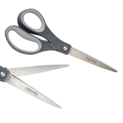 Fiskars left-handed softgrip handle enables comfortable all-day cutting.