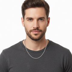 Fiusem silver-plated Cuban link necklace on model