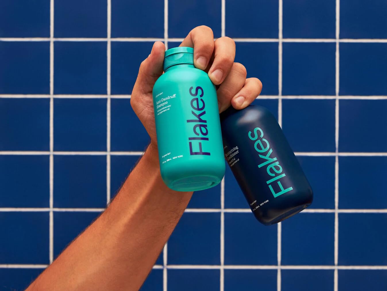Flakes zinc pyrithione 2% active ingredient detail for dandruff care in shampoo.