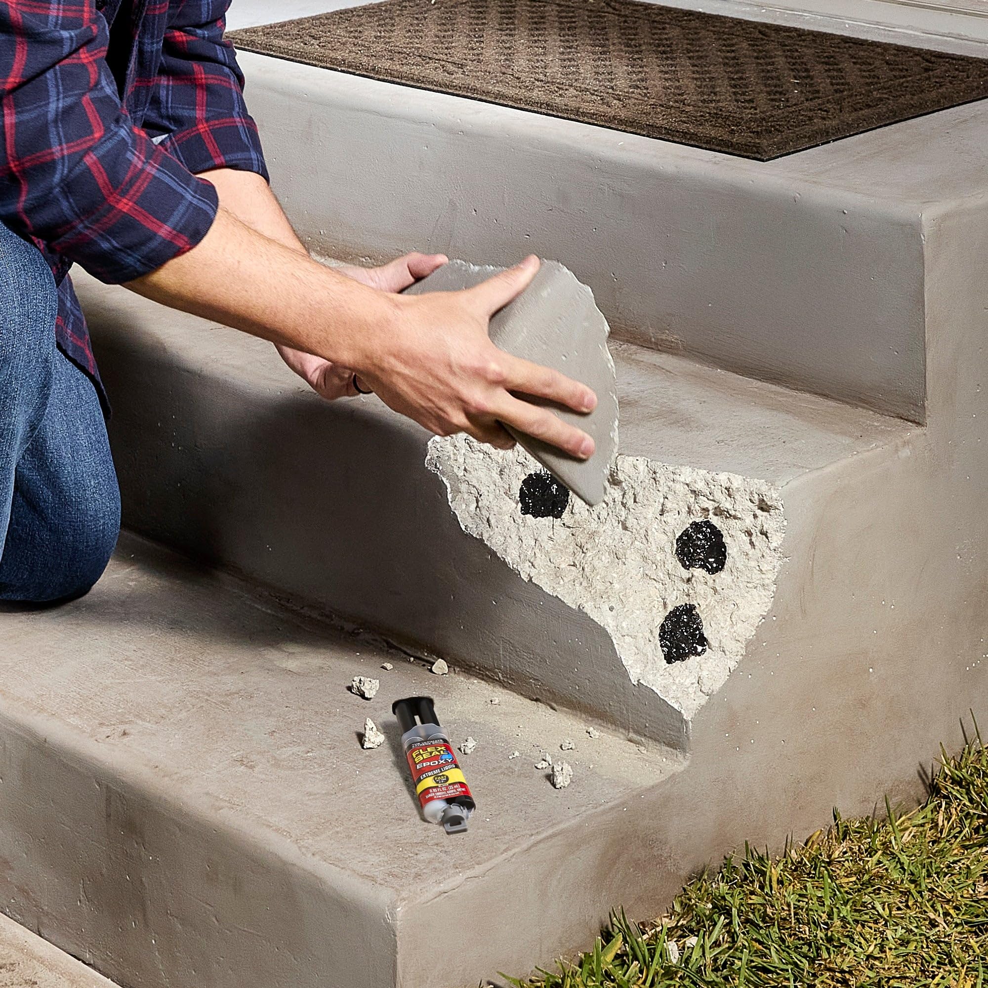 Flex Seal Epoxy Extreme Liquid heat resistance test shows 550°F tolerance.