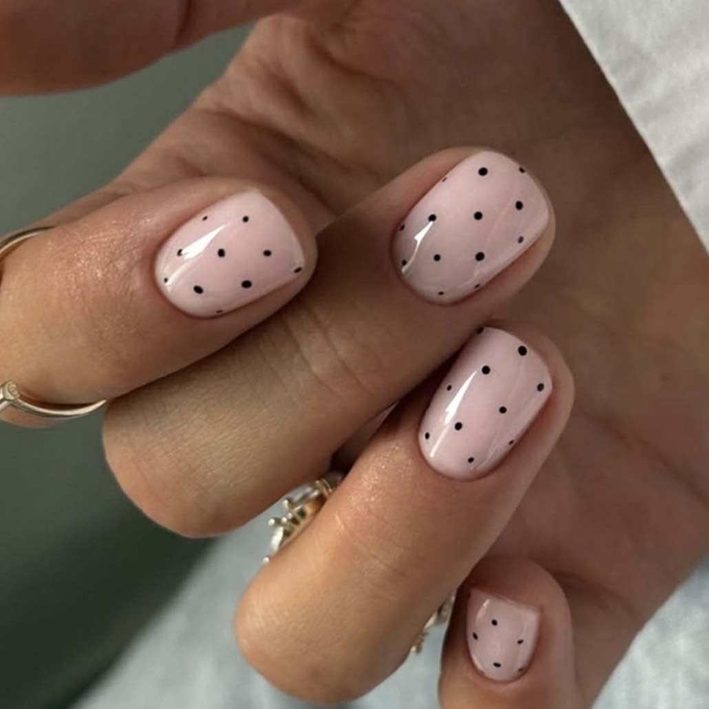 Foccna extra short press-on nails with polka dots in a glossy square finish.