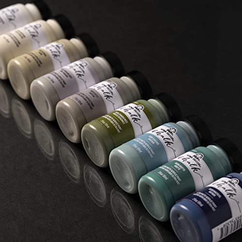 FolkArt Home Décor Chalk Finish kit packaging on display for easy reference