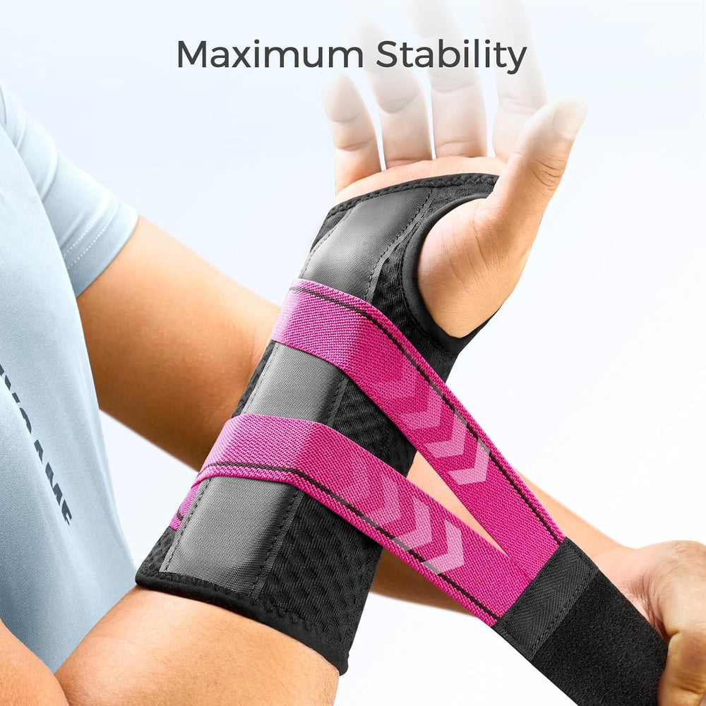 FREETOO comfort cradle lining provides soft palm support during rest.