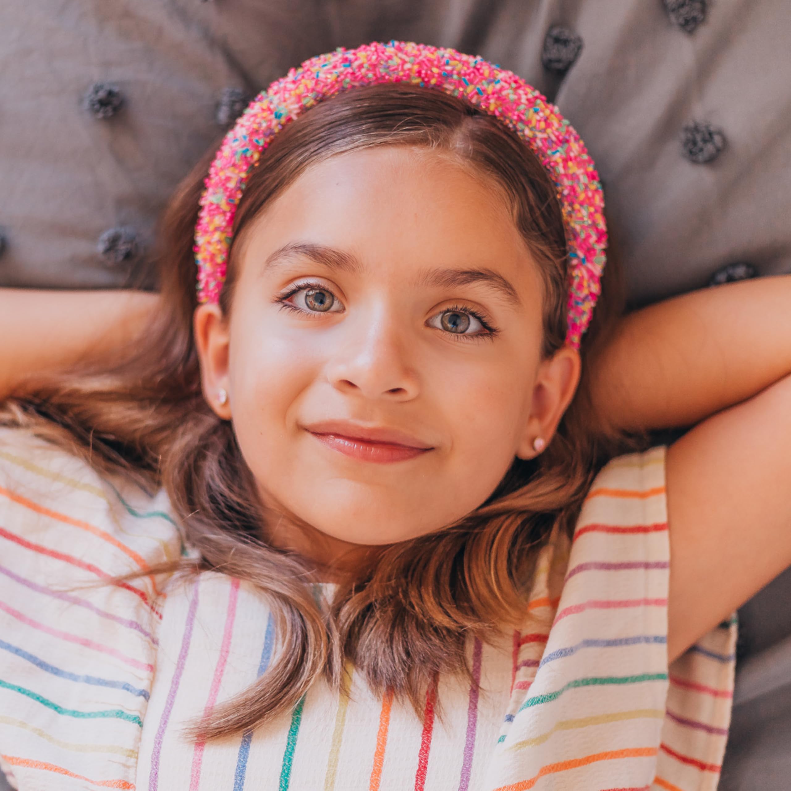 FROG SAC back-to-school headband helps tidy hair at school