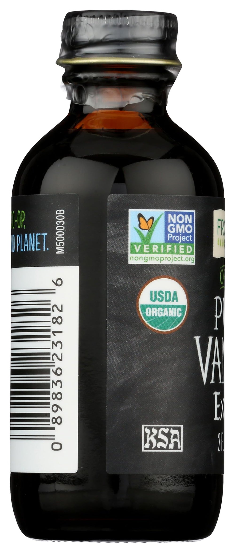 Smoothie glass with Frontier Co-op vanilla extract drizzle showing sugar-free flavor.