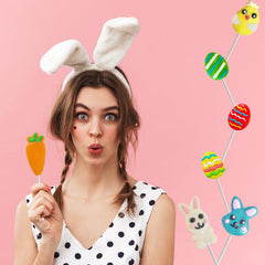 Fruidles orange carrot design lollipop for playful seasonal treats.