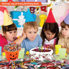 Fun Express bulk candy 1000 pieces individually wrapped for safe handling at events.